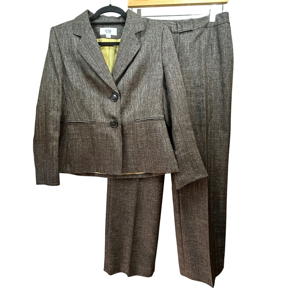 Le Suit Petite Brown Textured 2 Button Blazer and Straight Leg Pants Suit Set 6P